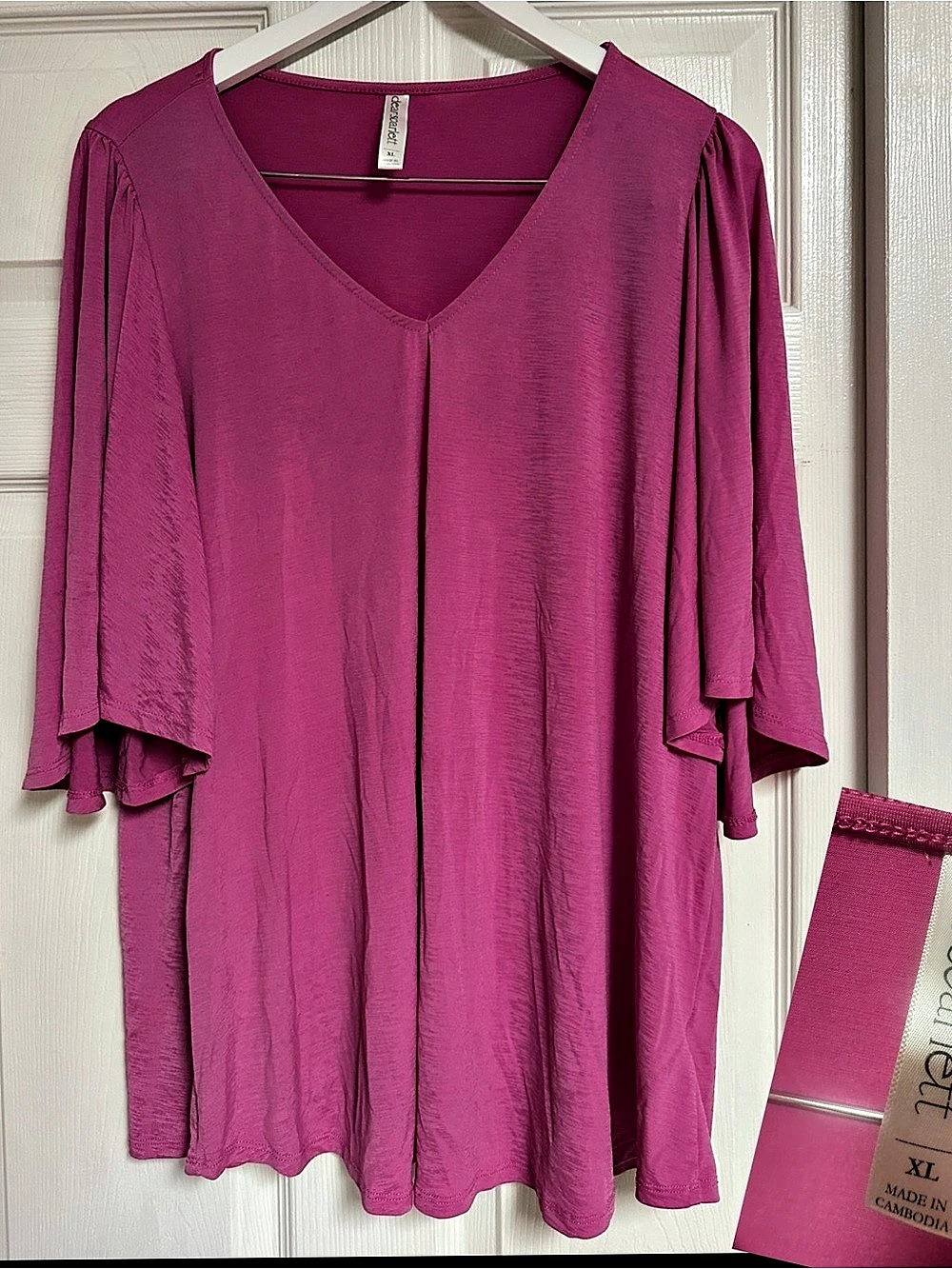 Dear Scarlett Women's V-Neck Pink XL Like New